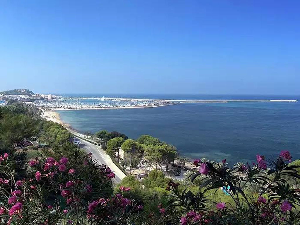 🌞 Holiday in Dénia 2025 – Book last minute now & soak up the sun! 🌴