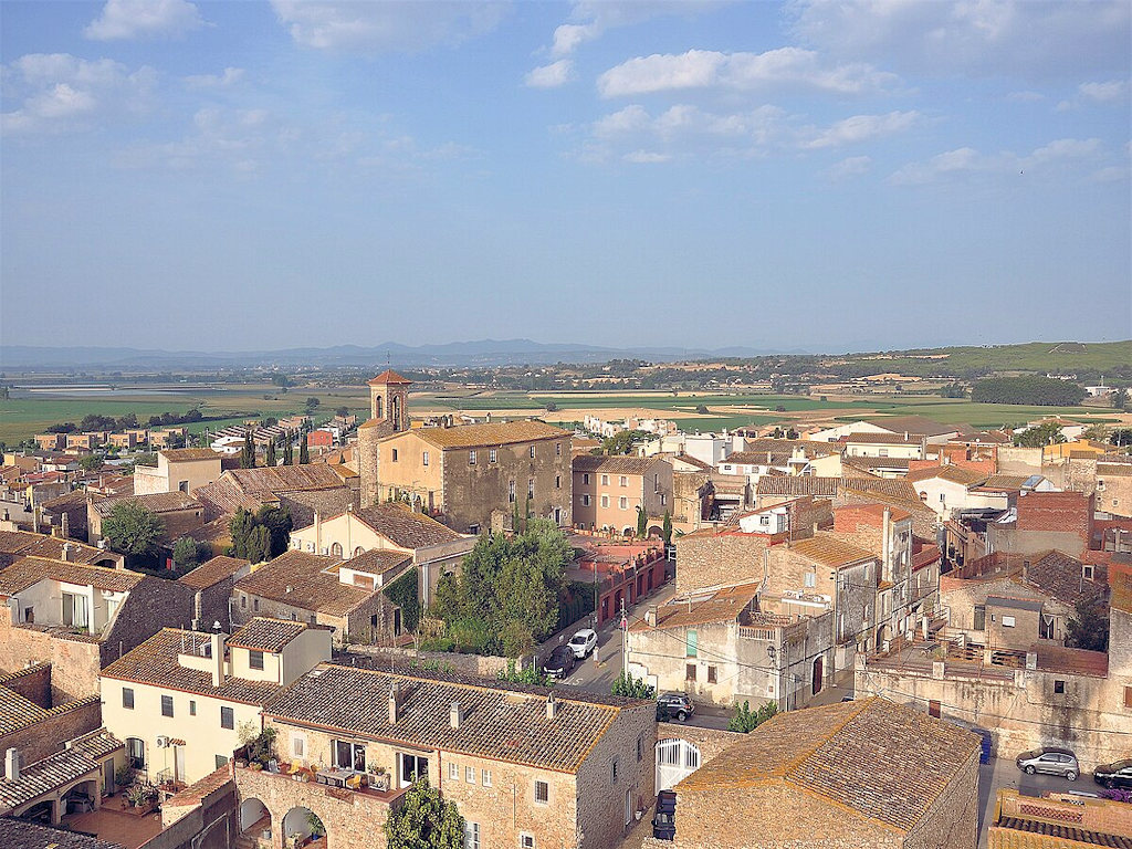 Albons: Encanto Medieval en el Corazón del Baix Empordà en la Costa Brava