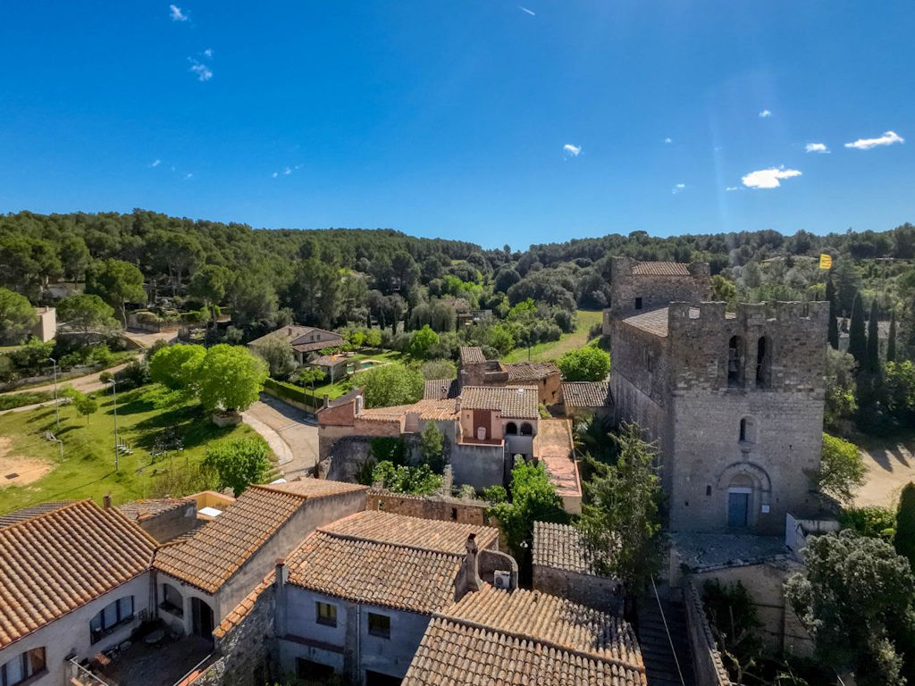 Experimenta España en su forma más auténtica – Vacaciones en Cataluña en el pueblo de Saus