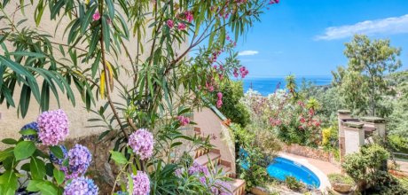 LL 627 Exklusive Ferienvilla für 7 Personen privater Pool und Meerblick bei Lloret de Mar Costa Brava