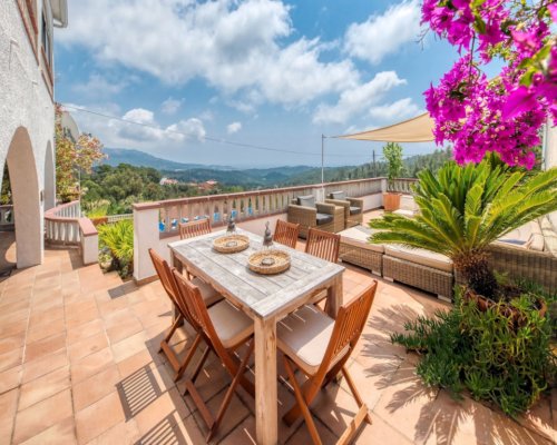 Villa privater Pool mieten - Urlaub an der Costa Brava Spanien
