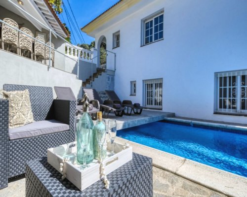 Villa Cala Canyelles mit sichtgeschütztem privatem Pool