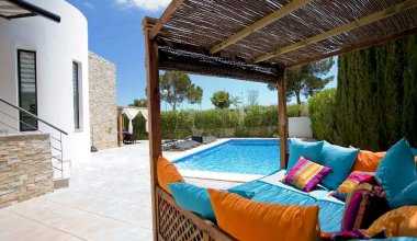 NU 818 Moderne Ferienvilla für 8 Personen mit privatem Pool bei La Nucia an der Costa Blanca