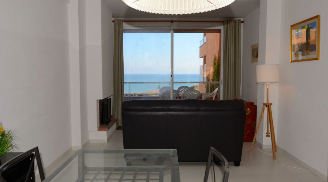 Spain apartment facing the sea