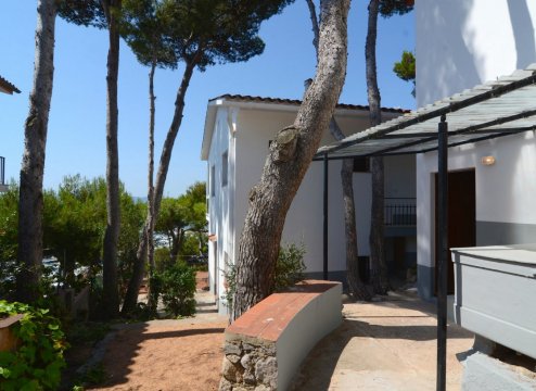 Spanien Zweifamilienhaus an der Costa Brava
