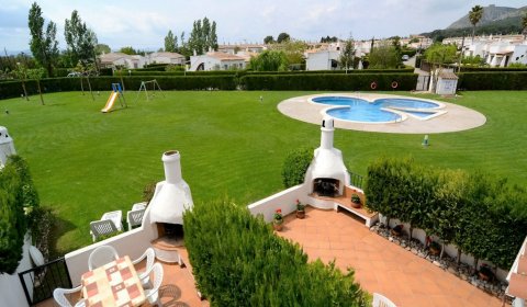 ES 302/4 Maison pour 4 personnes avec piscine à l`Estartit sur la Costa Brava