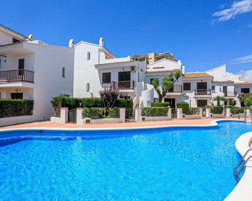 Costa Dorada: Strandnaher Bungalow mit Pool und Meerblick in Miami Playa, Spanien