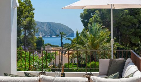 MO 638 Luxus Ferienhaus für 6 Personen in Moraira Blanca, privater Pool & Meerblick