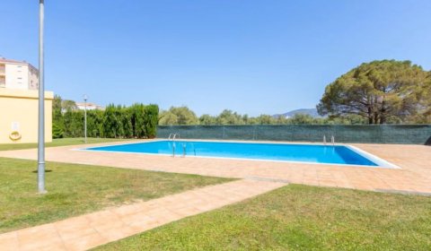 RS 127/2 Holiday apartment for 2/4 persons with pool – Costa Brava, Roses, Santa Margarita