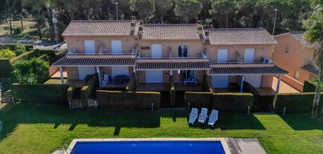 EC 310/2 Holiday home for 6 persons with communal pool in l'Escala on the Costa Brava