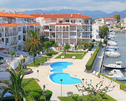 Appartements mit Schwimmbad in Empuriabrava