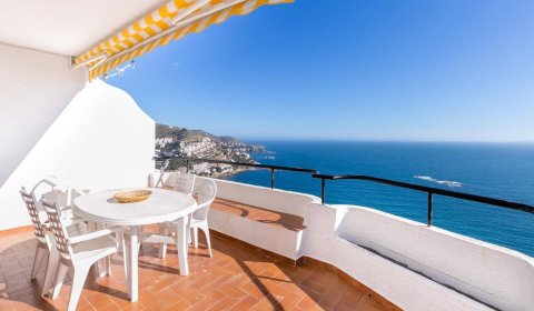 RS 123/4 Appartement pour 4 personnes avec piscine et vue mer à Roses sur la Costa Brava en Espagne