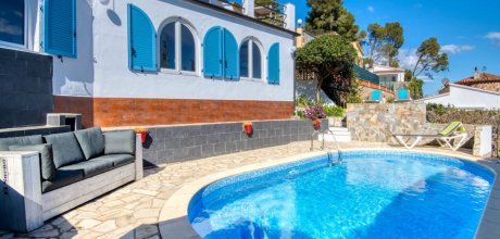 PP 812 Exclusiva villa vacacional para 9 personas con piscina privada y vistas panorámicas al mar en Playa de Pals en la Costa Brava
