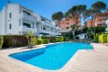 Moderne Costa Brava Ferienwohnung am Golfplatzes