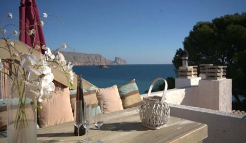 AL 174/2 Exklusive, strandnahe Ferienwohnung für 4 Personen mit Meerblick und Pool bei Altea an der Costa Blanca