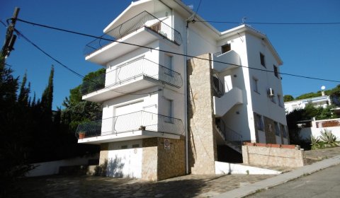 LA 128/3 Apartamento cerca de la playa para 5/6 personas con vistas al mar – Llançà, Costa Brava