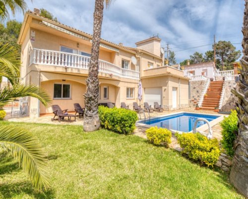 Gemeinsam genießen – exklusive Villa mit Meerblick an der Costa Brava