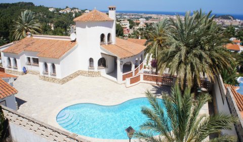 DE 918 Villa tour exclusive pour 10 personnes avec piscine privée et vue sur la mer à Dénia, Costa Blanca