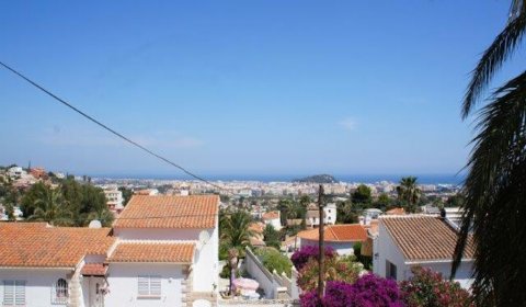 DE 918 Exclusiva villa con torre para 10 personas con piscina privada y vistas al mar en Dénia, Costa Blanca