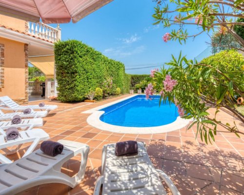 Strandnahes Haus in Spanien mieten - Lloret de Mar mit privatem Swimmingpool