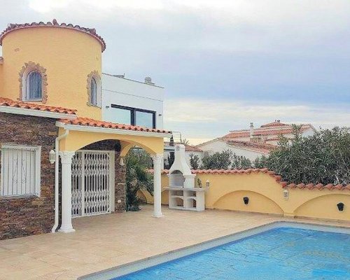 Ferienhaus mit Bootsanleger Spanien Empuriabrava