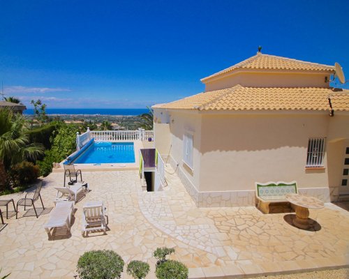 Ferienhaus in Dénia Costa Blanca Spanien mit privatem Pool und Meerblick
