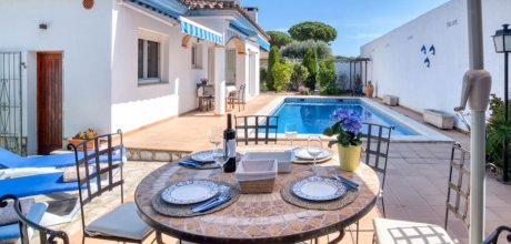 EC 614 Villa moderne pour 6 Personnes avec Piscine Privée – L’Escala, Costa Brava, Espagne