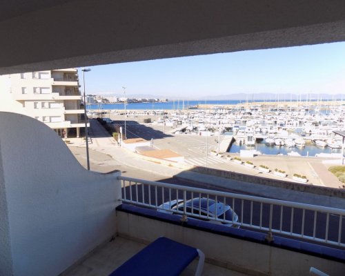 Appartement am Hafen von l`Escala mieten www.spanien-web.de