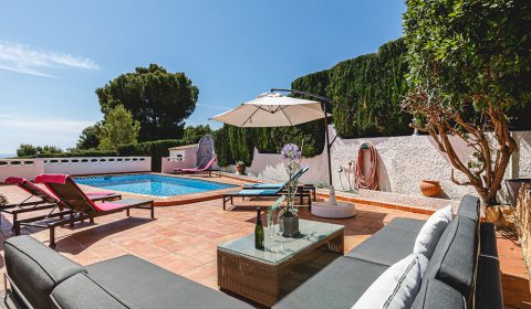 AL 615 Modern holiday villa for 6 persons with private pool and sea views near Altea on the Costa Blanca