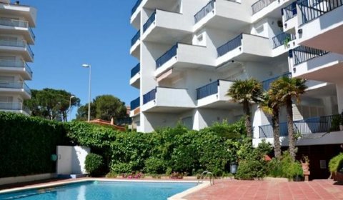 EC 122/5 Apartamento para 4/5 personas con piscina en l'Escala en la Costa Brava en España