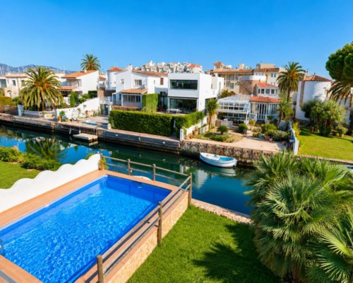 Ferienhaus Empuriabrava mieten - Villa mit Bootsplatz am Kanal Falconera