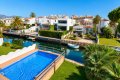 Villa de vacaciones en Empuriabrava con amarre privado en el canal Falconera