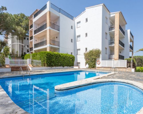 Spanien Costa Brava Ferienwohnung mit Pool mieten