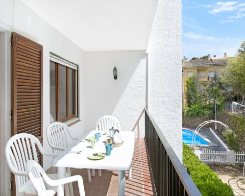 Spanien Costa Brava Ferienwohnung mit Pool mieten