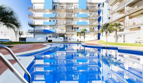 RS 129/2 Holiday apartment for 4 persons with swimming pool near Rosas Santa Margarita on the Costa Brava