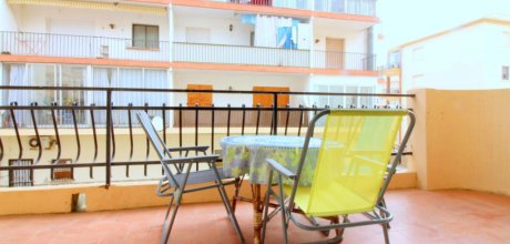 RS 102/1 Holiday apartment for 2/4 persons in the center of Santa Magarita near Rosas on the Costa Brava