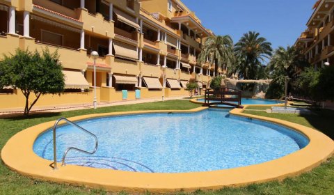 DE 120/2 Apartamento cerca de la playa para 4 personas con piscina comunitaria en Dénia en la Costa Blanca