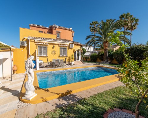 Ferienhaus in Dénia Costa Blanca mit privatem Pool