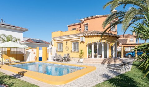 DE 401 Casa de vacaciones para 2 personas con piscina privada, cerca de la playa, en Dénia, Costa Blanca