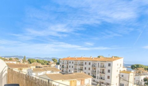 EC 110/2 Moderno apartamento para 4 personas con vistas al mar en l'Escala en la Costa Brava