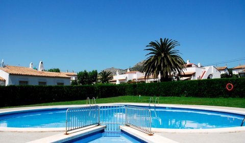 ES 310/6 Casa para 8 personas con piscina en l`Estartit en la Costa Brava