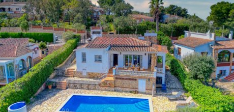 PP 614 Moderna villa para 6 personas con piscina privada y vistas al mar en Playa de Pals en la Costa Brava
