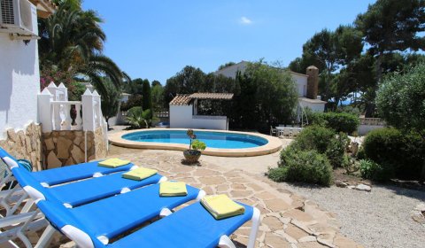 MO 610 Modernes Ferienhaus für 6 Personen mit privatem Pool in Moraira an der Costa Blanca in Spanien