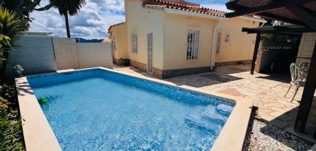 OL 412 Modernes Ferienhaus für 3 Personen mit privatem Pool bei Oliva an der Costa Blanca