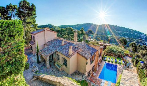 PA 927 Exclusive holiday home for 12 persons with private pool and sea views in Llafranc on the Costa Brava