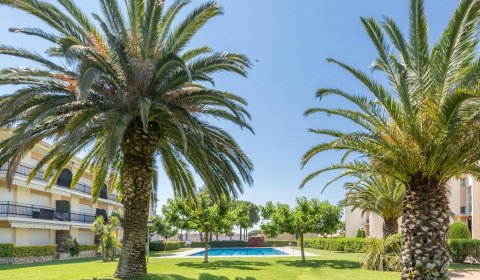 PA 117/8 Moderne Ferienwohnung für 4/5 Personen mit Schwimmbad in Calella de Palafrugell Costa Brava