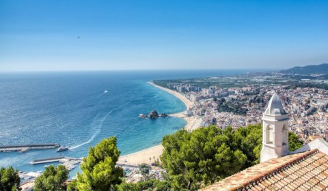 BL 815 Moderne Ferienvilla für 8/9 Personen privater Pool und Meerblick in Blanes an der Costa Brava