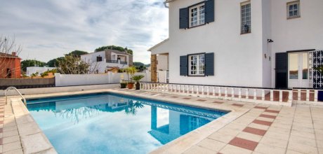 EC 625 Villa de vacances moderne pour 6 personnes avec piscine privée à L’Escala – Costa Brava – Espagne