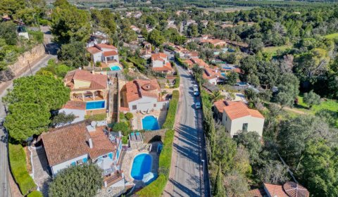 PP 812 Villa Exclusive pour 9 Personnes avec Piscine Privée et Vue sur la Mer – Playa de Pals, Costa Brava