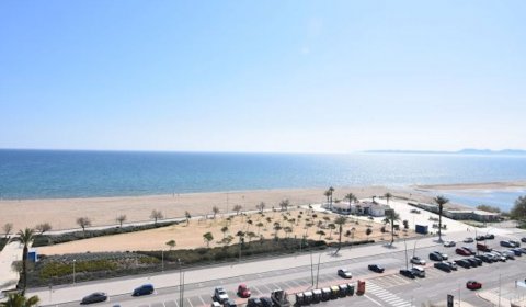 AM 118/6 Apartamento exclusivo para 6 personas con piscina en Empuriabrava, Costa Brava